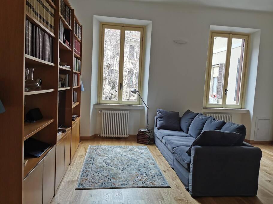 Luxury Apartment - Porta Venezia Milan Luaran gambar