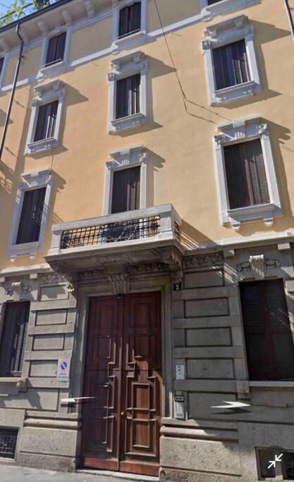 Luxury Apartment - Porta Venezia Milan Luaran gambar