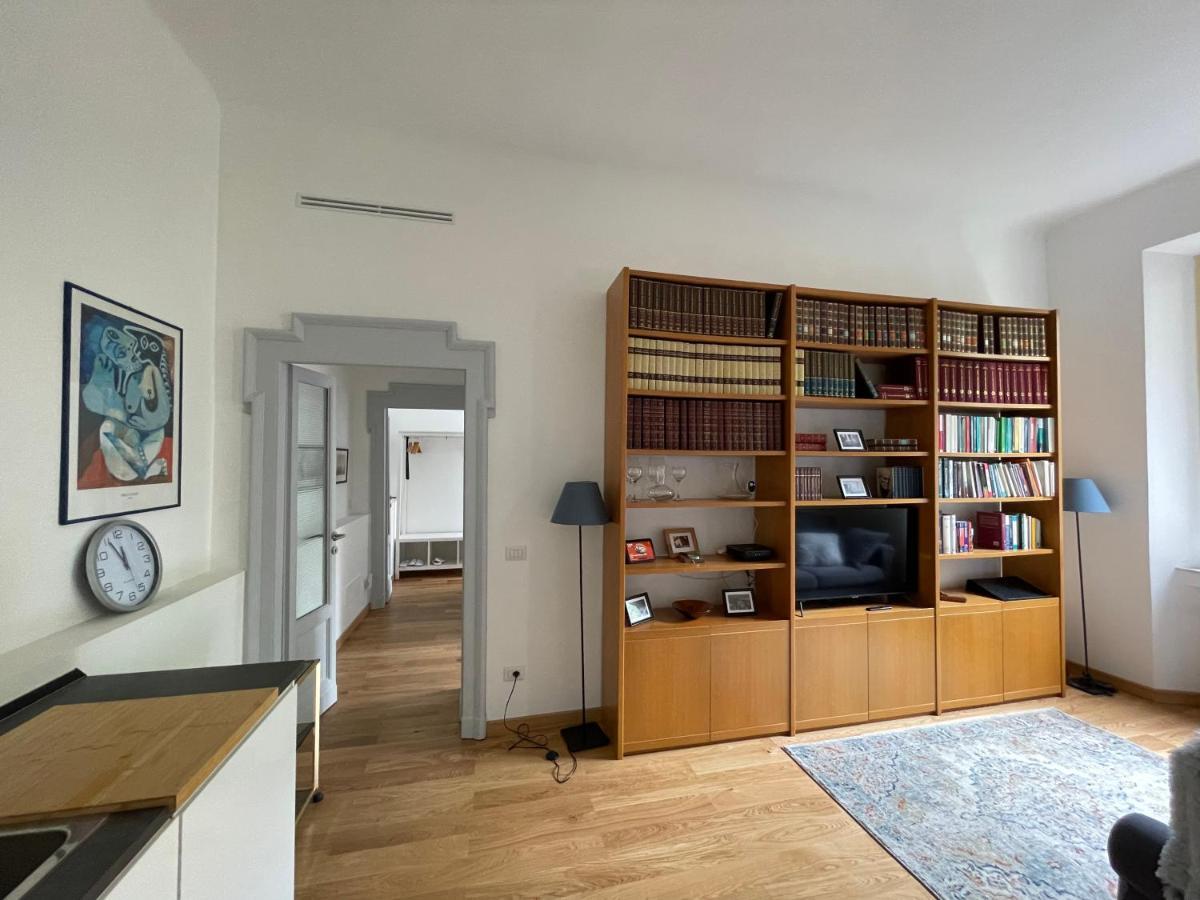 Luxury Apartment - Porta Venezia Milan Luaran gambar