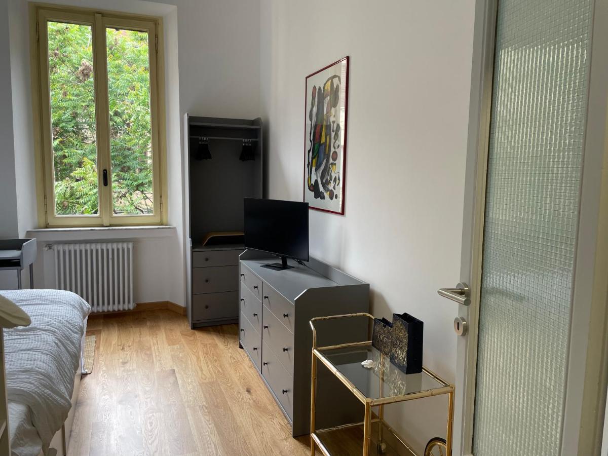 Luxury Apartment - Porta Venezia Milan Luaran gambar