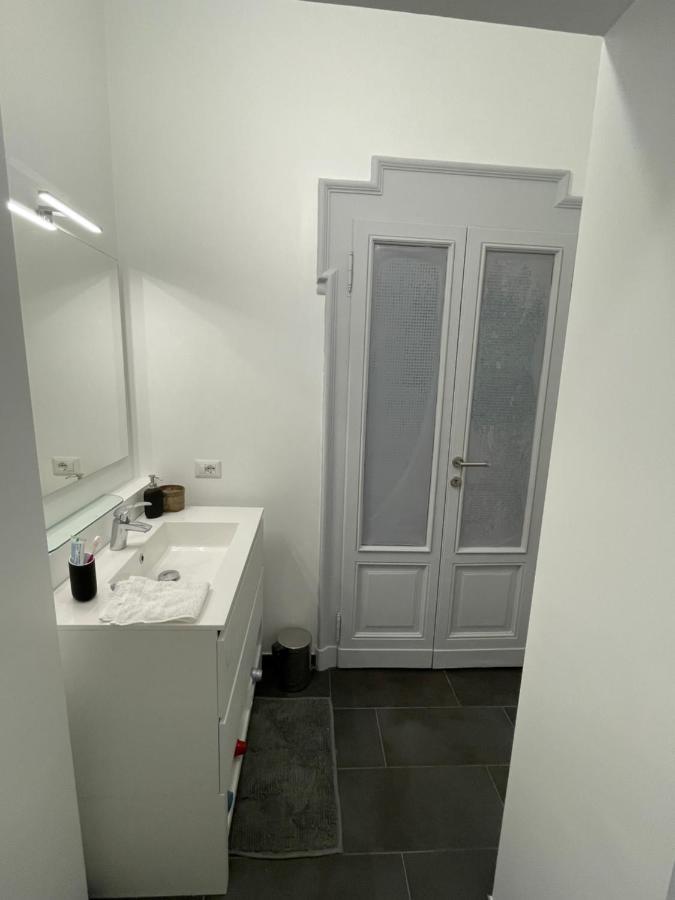 Luxury Apartment - Porta Venezia Milan Luaran gambar